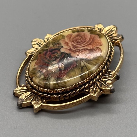 Jewelry - Vintage Coventry Gold Tone Floral/Rose Cameo Brooch/Pendant